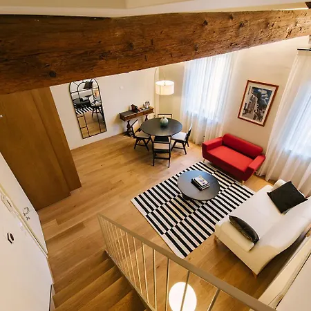 Apartment Palazzo Confalonieri Da Lisca *