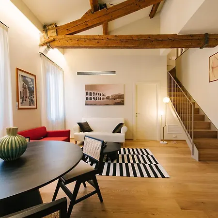 Palazzo Confalonieri Da Lisca Apartment