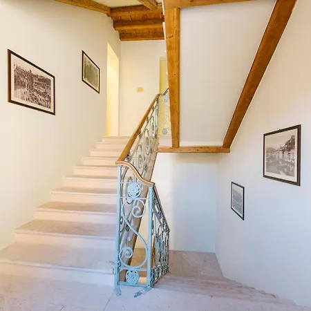 Apartment Palazzo Confalonieri Da Lisca Verona