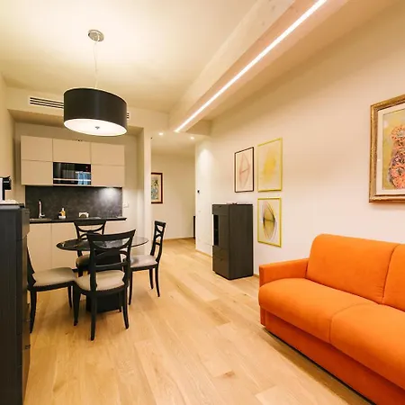 Apartment Palazzo Confalonieri Da Lisca