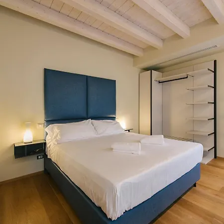 Apartment Palazzo Confalonieri Da Lisca *