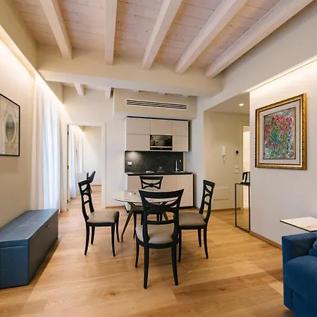 Apartment Palazzo Confalonieri Da Lisca *
