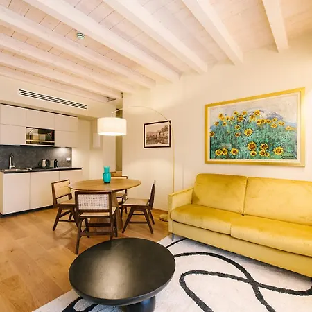 Apartment Palazzo Confalonieri Da Lisca *