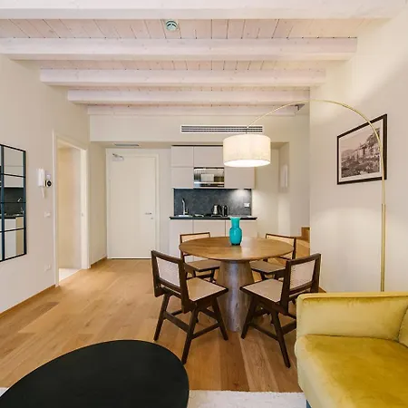 Palazzo Confalonieri Da Lisca * ヴェローナ