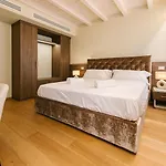 Apartment Palazzo Confalonieri Da Lisca *