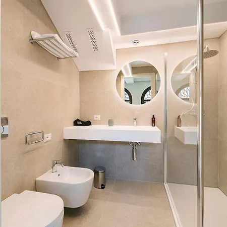 Palazzo Confalonieri Da Lisca Apartment