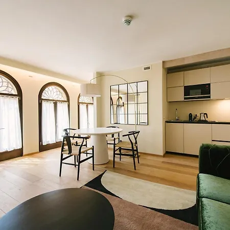 Apartment Palazzo Confalonieri Da Lisca