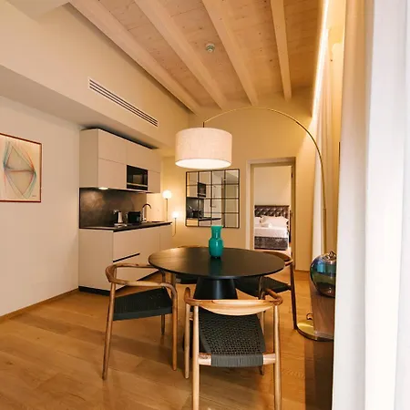 Apartment Palazzo Confalonieri Da Lisca *