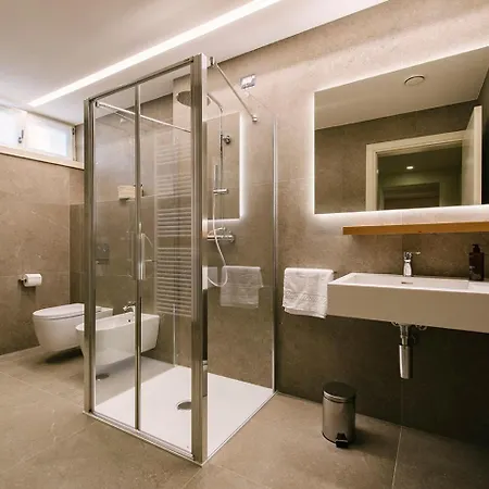 Palazzo Confalonieri Da Lisca Apartment *