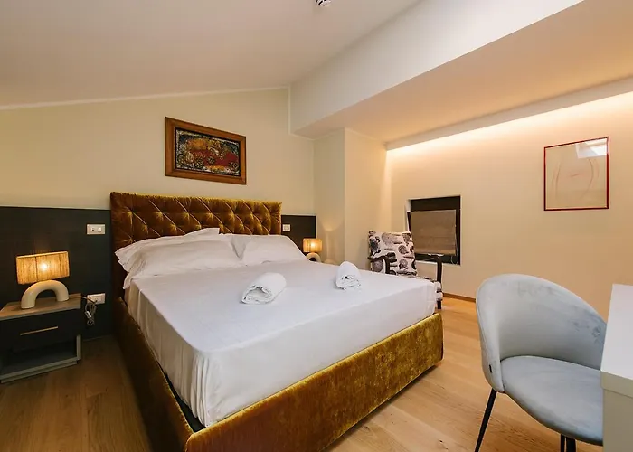 Palazzo Confalonieri Da Lisca