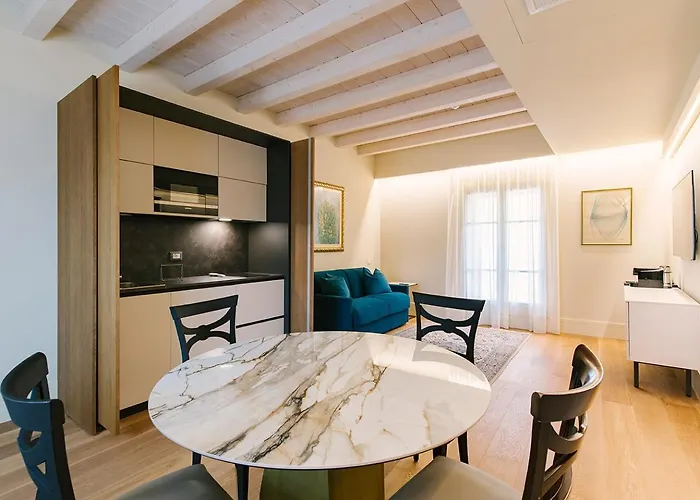 Palazzo Confalonieri Da Lisca * Vérone