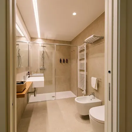Palazzo Confalonieri Da Lisca Apartamento *