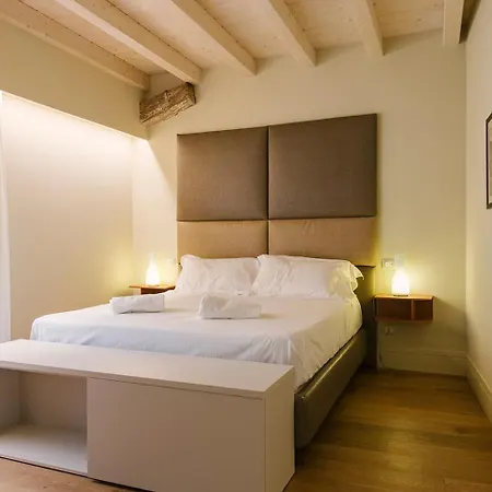 Lägenhet Palazzo Confalonieri Da Lisca Verona