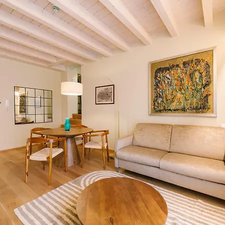 Lägenhet Palazzo Confalonieri Da Lisca *