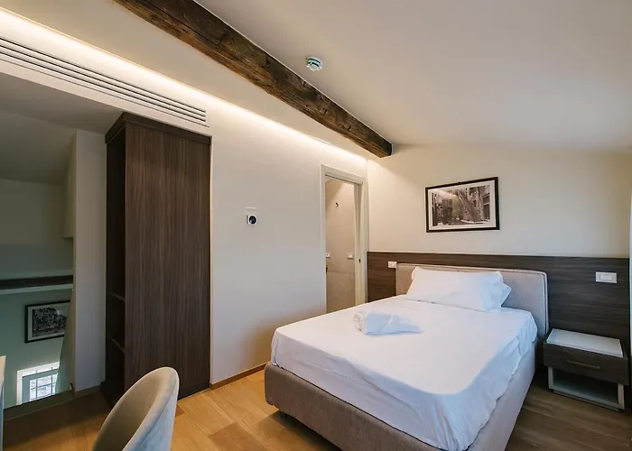 Appartamento Palazzo Confalonieri Da Lisca *