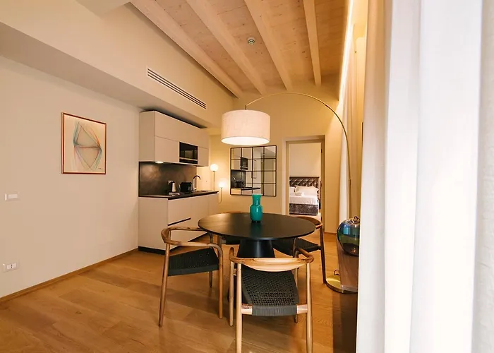 Apartment Palazzo Confalonieri Da Lisca *
