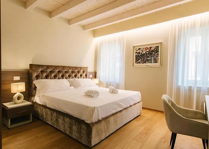 Apartment Palazzo Confalonieri Da Lisca