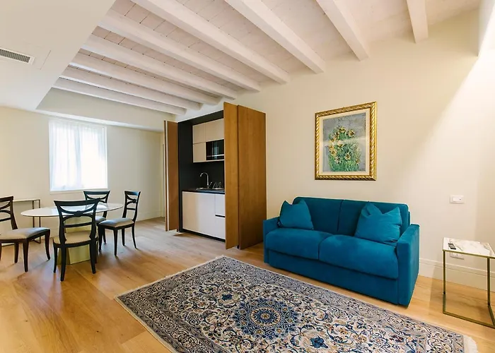Apartment Palazzo Confalonieri Da Lisca *