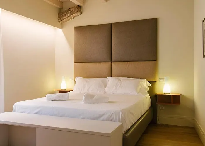 Apartment Palazzo Confalonieri Da Lisca Verona
